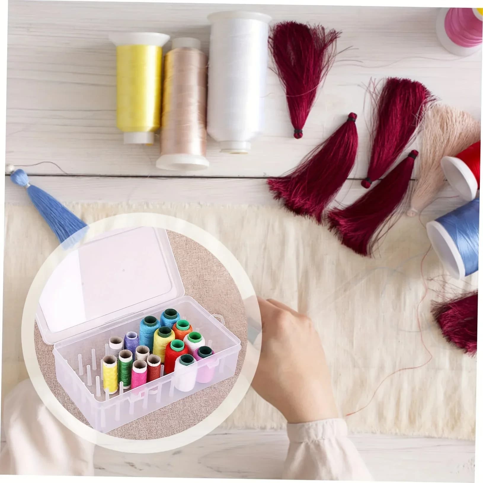 Boîte de rangement de fil à coudre 42 rouleaux, boîte de rangement de ensemble de couture de broderie en plastique PP transparent, portable de grande capacité