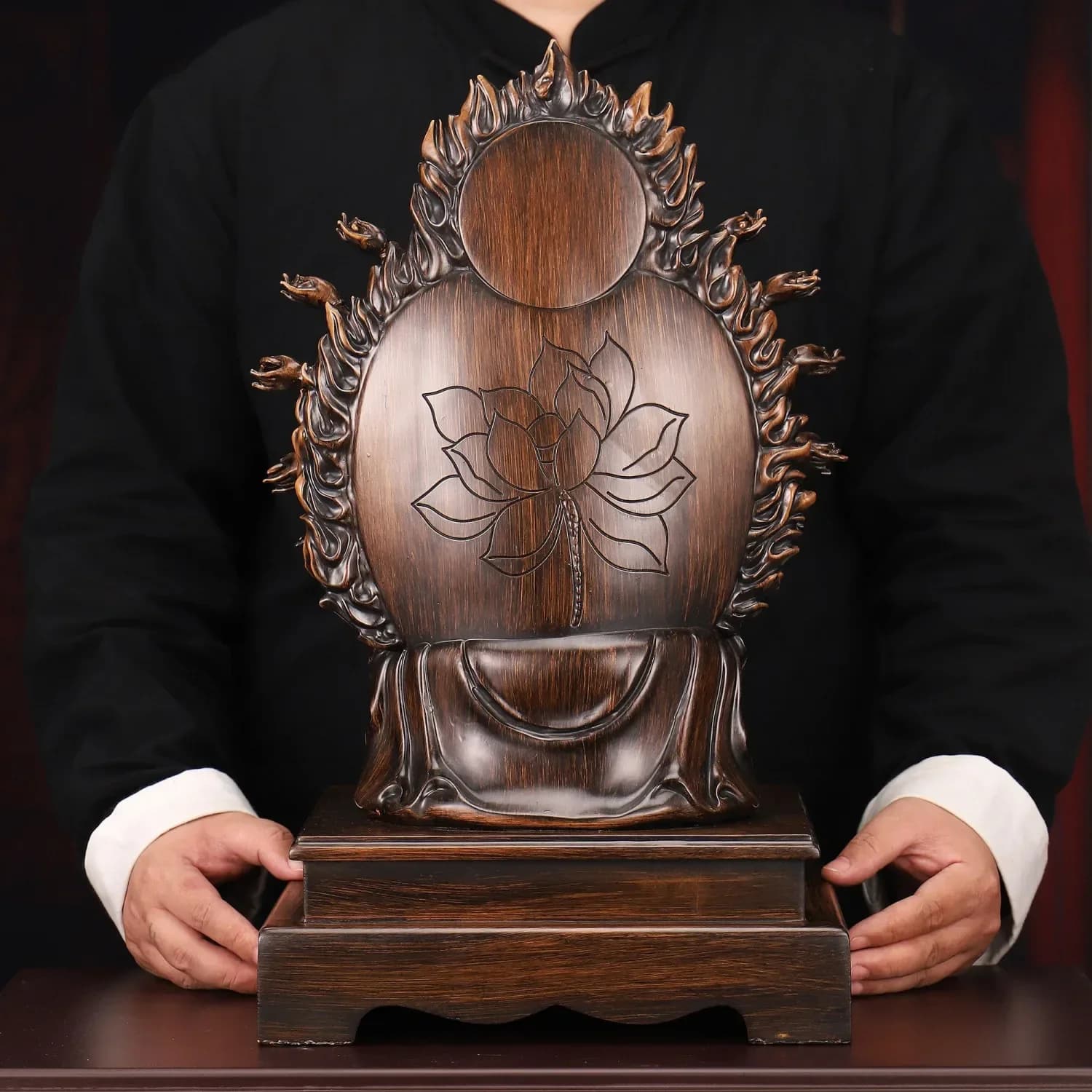 Déesse de la miséricorde Bodhisattva ornements attirer la richesse mille mains