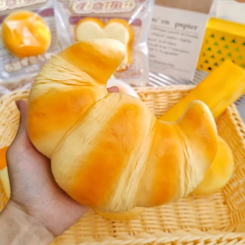 Jouet anti-stress créatif en forme de pain grillé moelleux à récupération lente, populaire sur internet, doux et humide, à pincer, mignon, pour la décompression