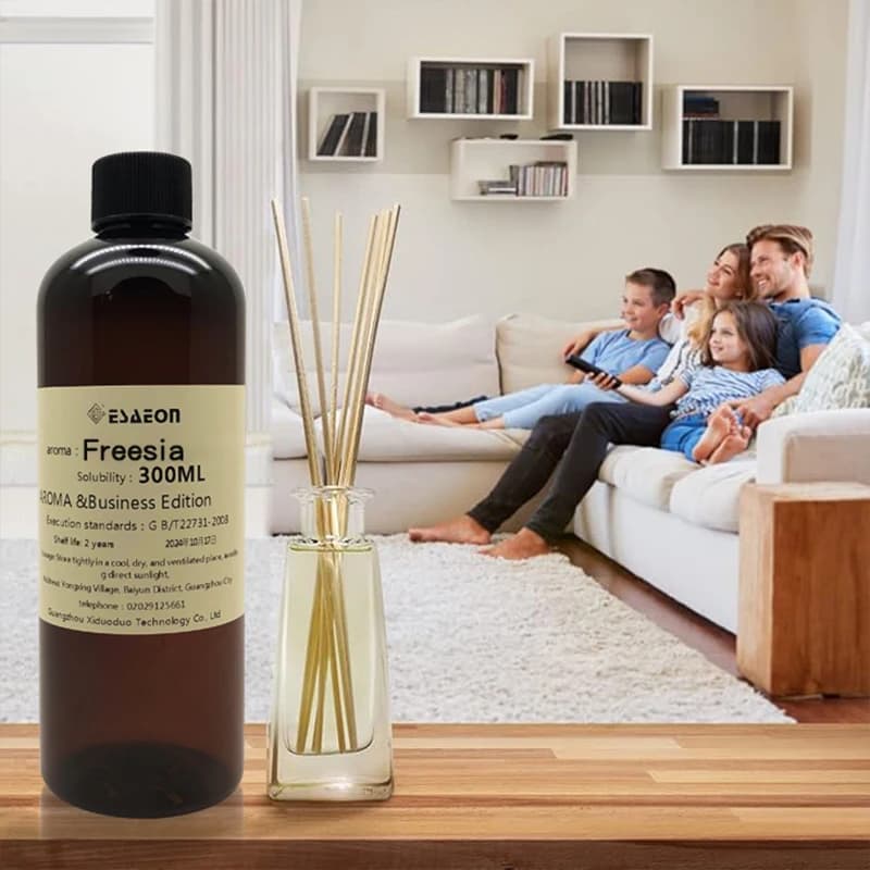 De ESAEON huile essentielle diffuseur de parfum recharge d'huile 300ml Non alcool adapté au diffuseur électrique parfum Floral frais