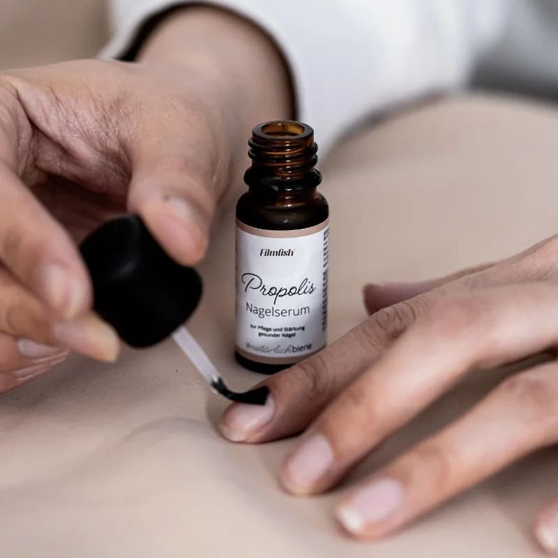 Huile d'arbre à thé pour les soins des ongles, liquide hydratant, traitement nourrissant, adoucit les cuticules, nourrit les ongles secs et cassants, soin quotidien de la manucure