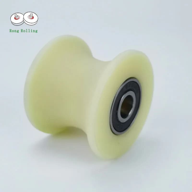 Rouleau coulissant en nylon rainuré