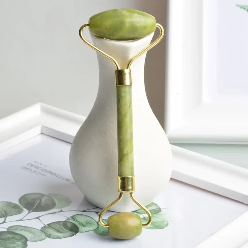 Rouleau de Massage en Jade vert pour le visage