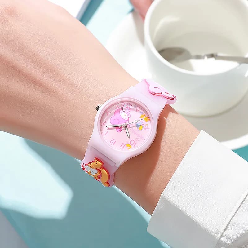 3D Hello Kitty enfants montres avec boîte cannelle Kuromi mélodie filles montre Anime figurines modèle jouets enfant horloge cadeau
