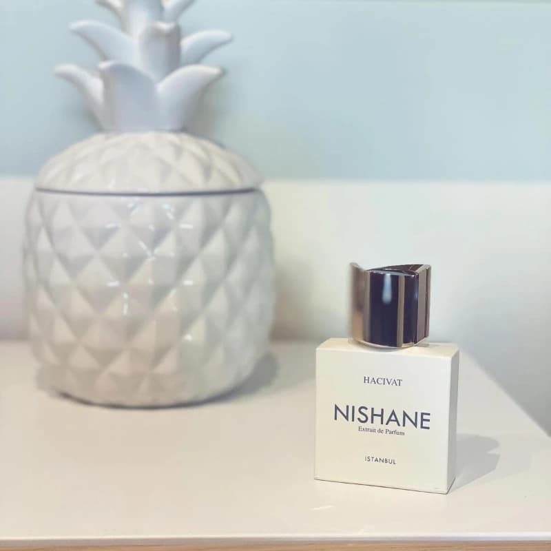 Parfum Oud Fruité 100ml pour Femmes et Hommes, Fragrance Raisin Ananas, Longue Durée, Bois d'Agar Arabe, Ambre, Parfum, Vaporisateur Corporel, Déodorant