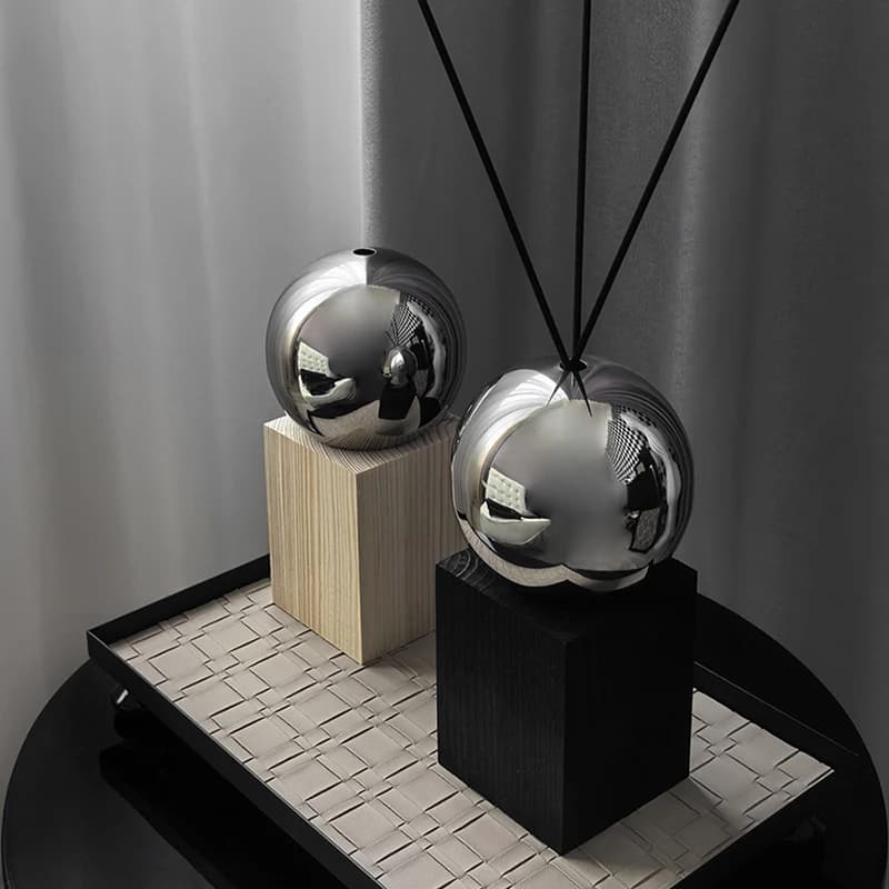 Diffuseur d'huiles essentielles sans flamme, base en bois massif et acier inoxydable 304, décoration de bureau pour la maison, salon, chambre, bureau, Noir/Bois naturel, comprend 4 bâtonnets en rotin