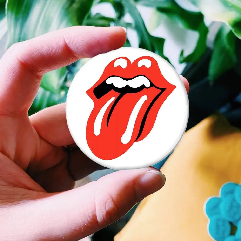 Badge en fer blanc R-rolling S-Stones band, personnalisé, thème Anime, style rétro, broche, badge de col dessin animé, bijou, cadeau pour fans