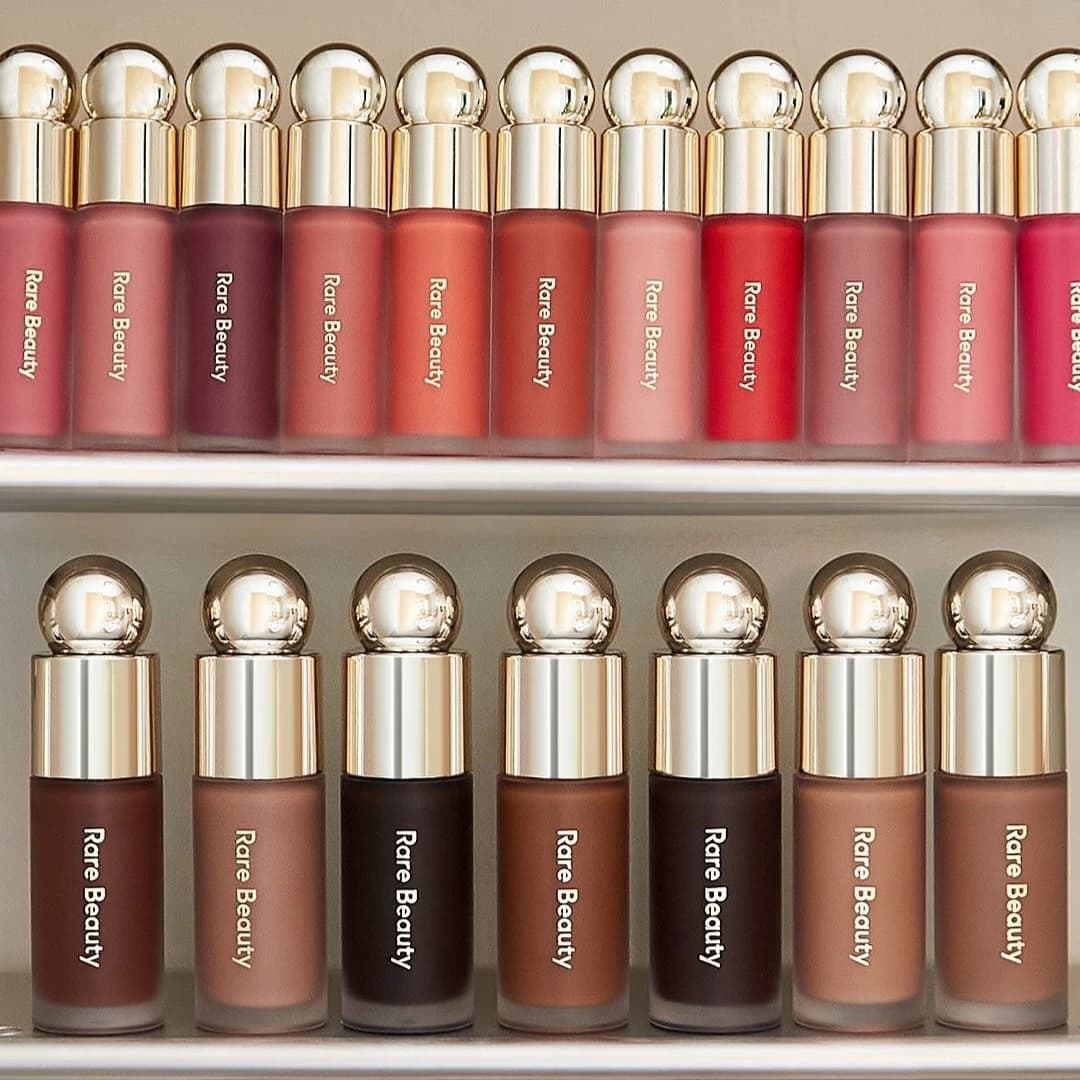 Rare Beauty Soft Pinch Liquid Blush, blush liquide doux et soyeux, se glisse facilement sur la peau, longue tenue, maquillage volumateur, espoir, amour, vertu, bonheur, merveille, valeur