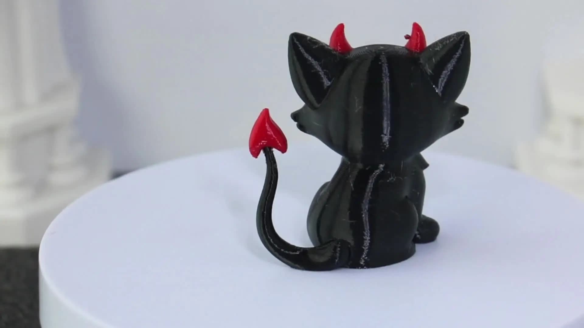 Statue de chat diable gothique – Ornement en plastique noir, décoration de bureau originale, cadeau idéal pour Halloween, Pâques et anniversaires.