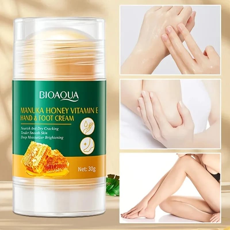 30g de crème pour les mains et les pieds qui nourrissent en profondeur la peau sèche et gercée des mains et des pieds, soulage efficacement les problèmes tels que la sécheresse, les gerçures et les de