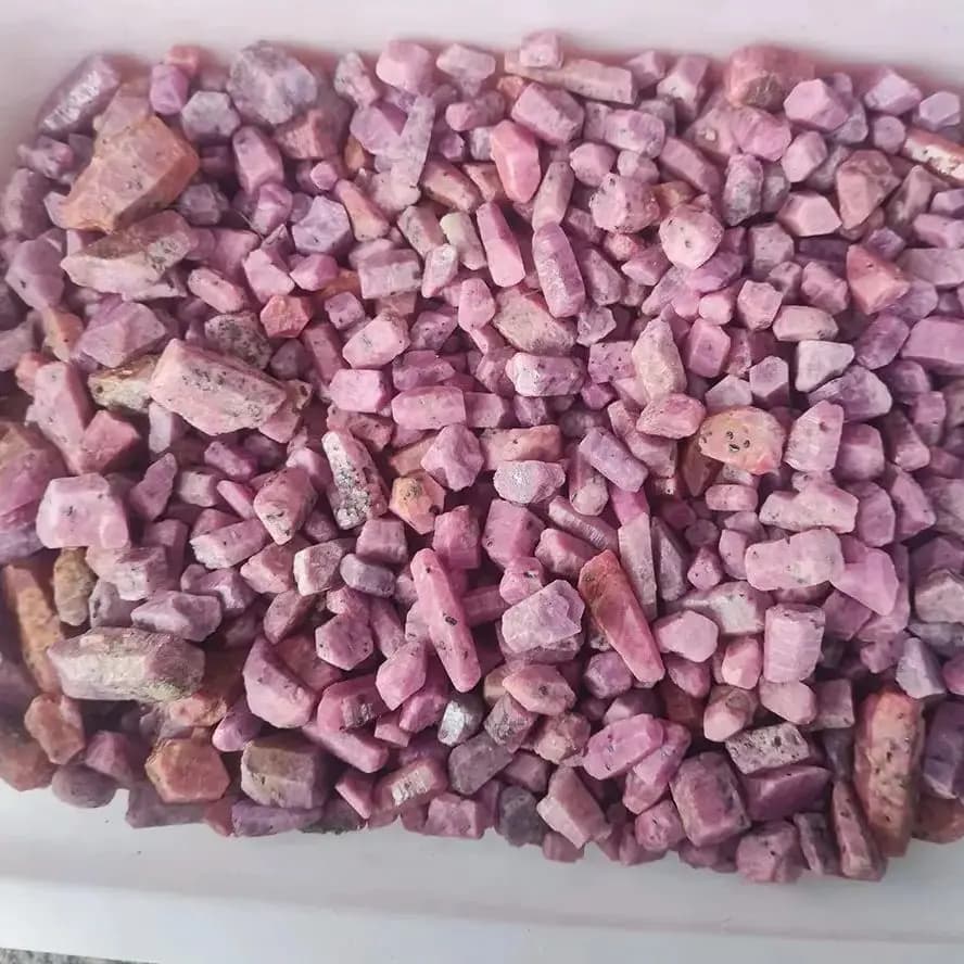 Minerai naturel corindon rubis pierres spécimen à collectionner minéral Reiki cristaux guérison pierres précieuses brute sorcellerie spirituelle bijoux à bricoler soi-même