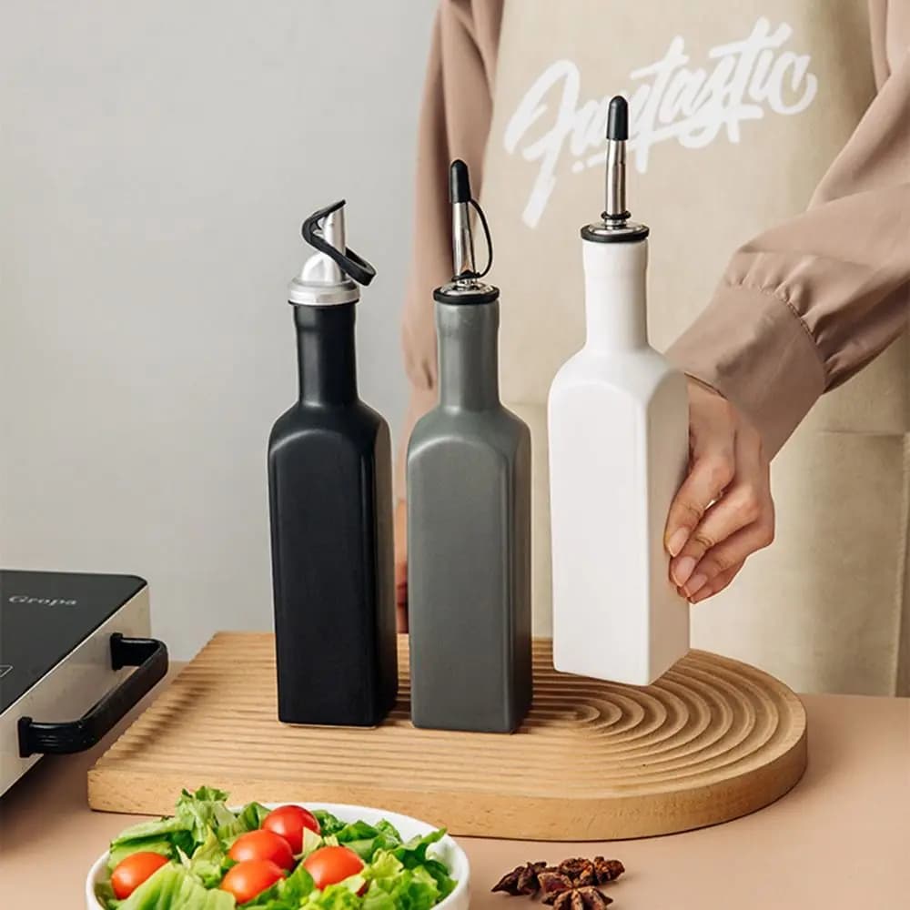 Bouteille distributrice d'huile d'olive en céramique anti-oxydation, design moderne, vide, avec bec verseur pour cuisine et étiquettes adhésives