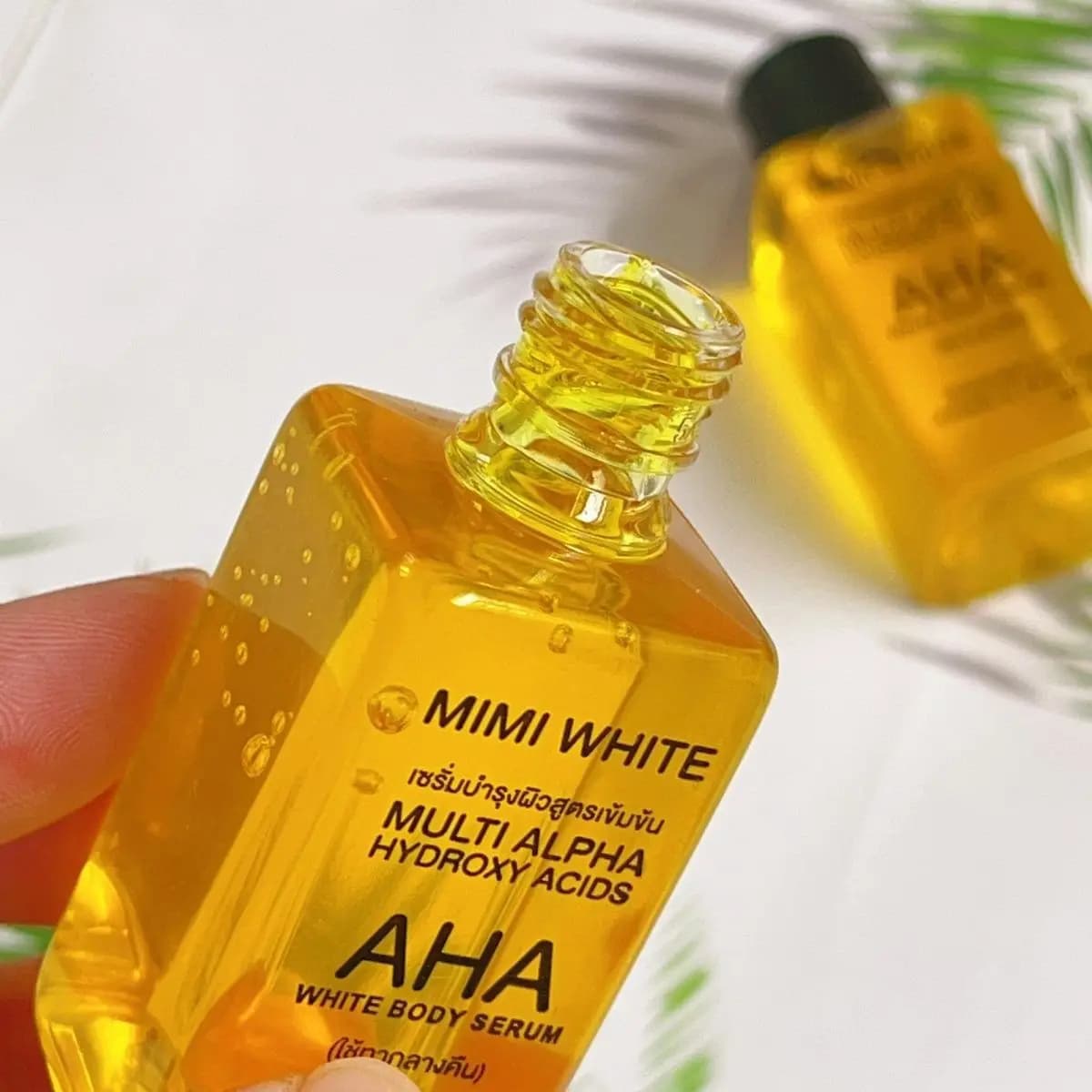 Huile Essentielle pour le Corps de Thaïlande, Huile Hydratante pour le Corps pour une Peau Lisse, Soin Nourrissant pour la Peau avec des Acides de Fruits, Aide à Adoucir la Peau Sèche