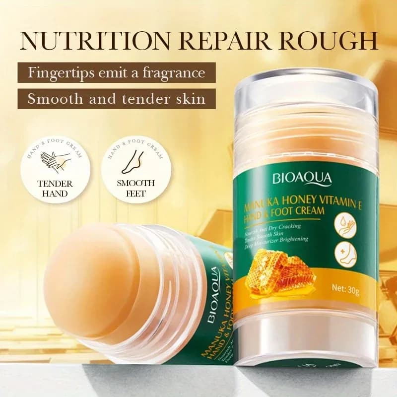 30g de crème pour les mains et les pieds qui nourrissent en profondeur la peau sèche et gercée des mains et des pieds, soulage efficacement les problèmes tels que la sécheresse, les gerçures et les de