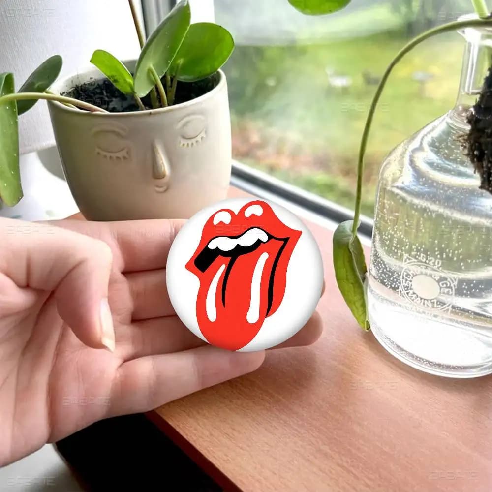 Badge en fer blanc R-rolling S-Stones band, personnalisé, thème Anime, style rétro, broche, badge de col dessin animé, bijou, cadeau pour fans