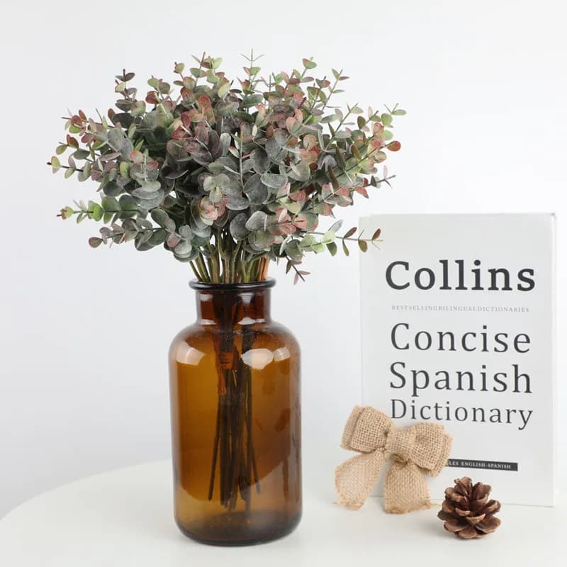 Bouquet de plantes artificielles en feuilles d'eucalyptus