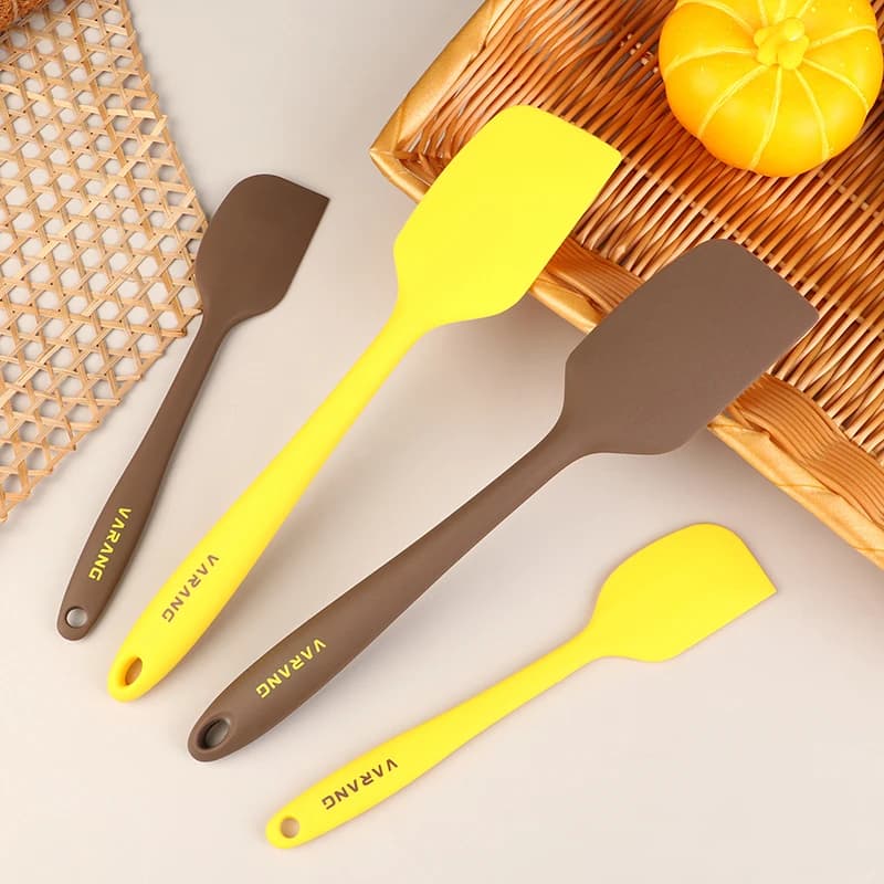 Spatule antiarina en silicone pour poupée à crème