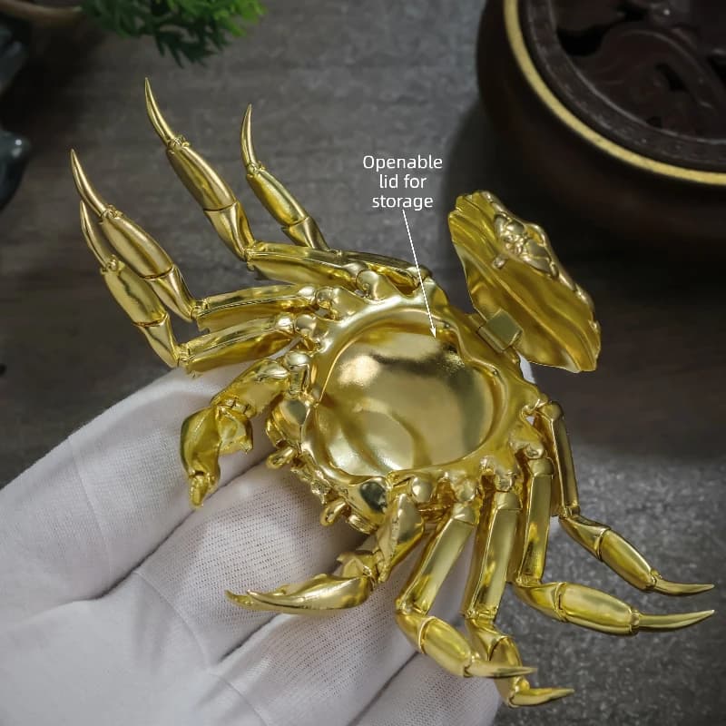 Figurine de crabe articulée