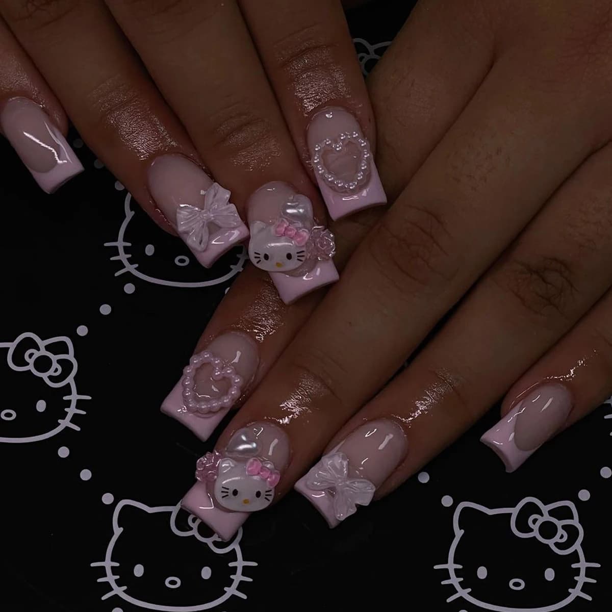 24 ongles carrés moyens rose français mignon dessin animé chat blanc amour camélia Patch