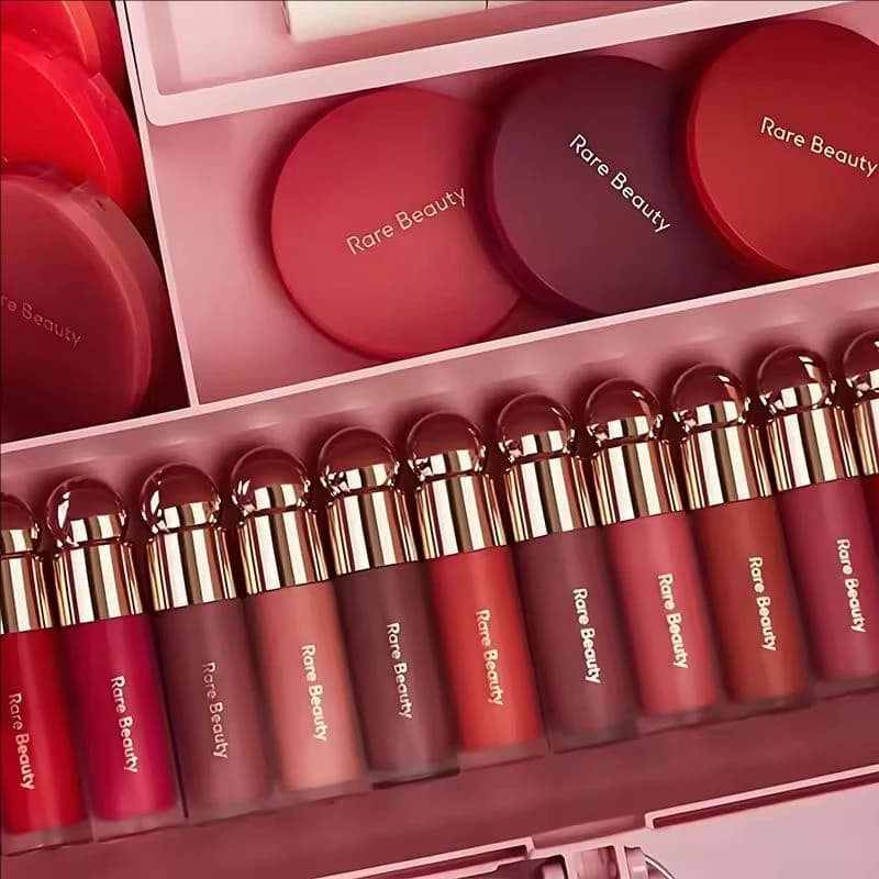 Rare Beauty Light Silky Touch