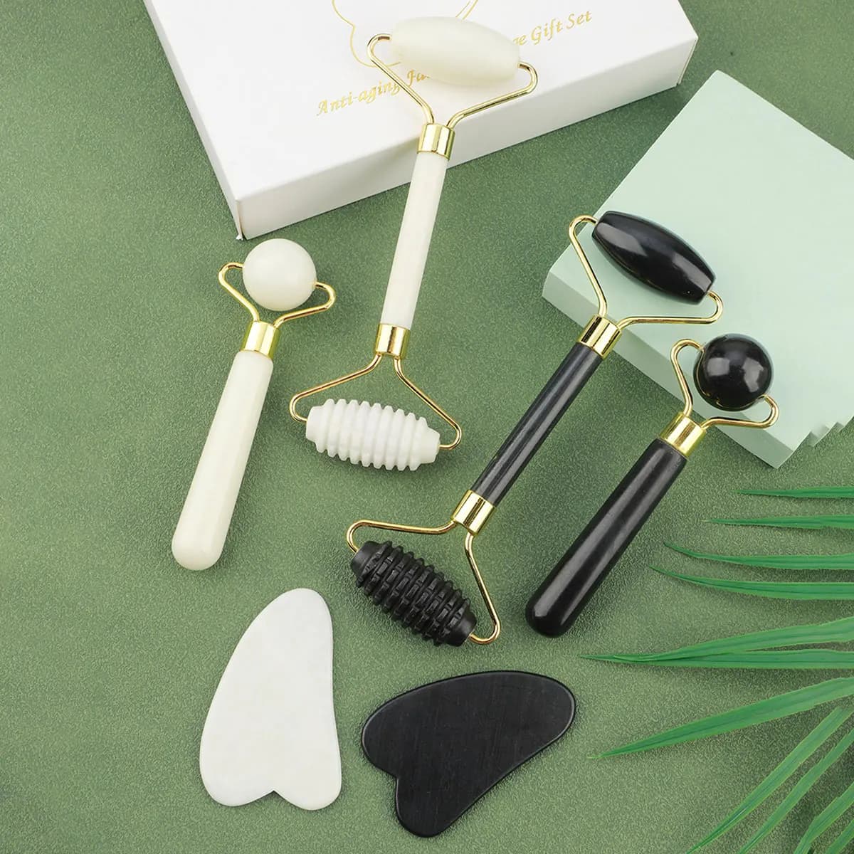 Ensemble de rouleaux et Gua Sha diversifiés