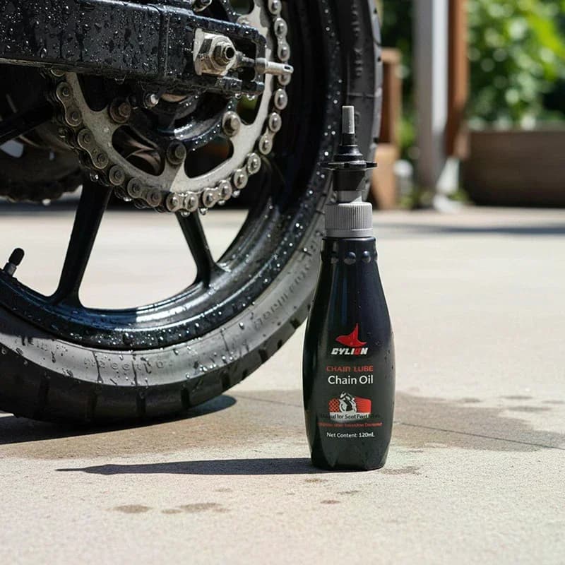 Huile pour chaîne de moto