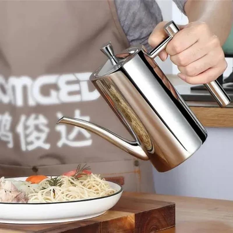 Boîte à huile en acier inoxydable 304, huile d'olive, soja aiss, pot d'huile, récipient d'assaisonnement étanche, stockage de cuisine, outil de cuisson, 500 et 700ml