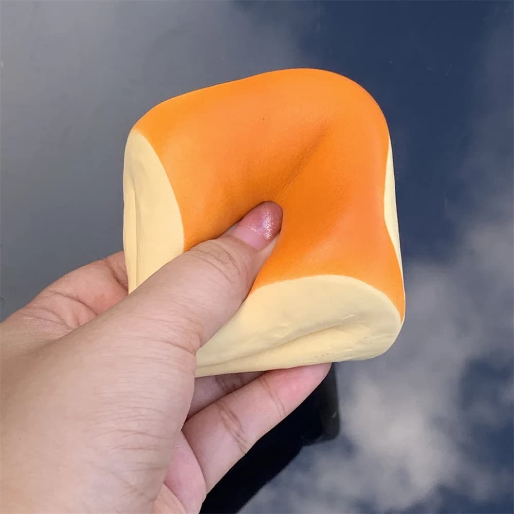 Rouleaux hawaïens roses à rebond lent de 2,3 pouces, pain, fromage, collation de fête, décoration de la maison, modèle doux et moelleux, jouet de jeu vidéo ASMR, cadeau