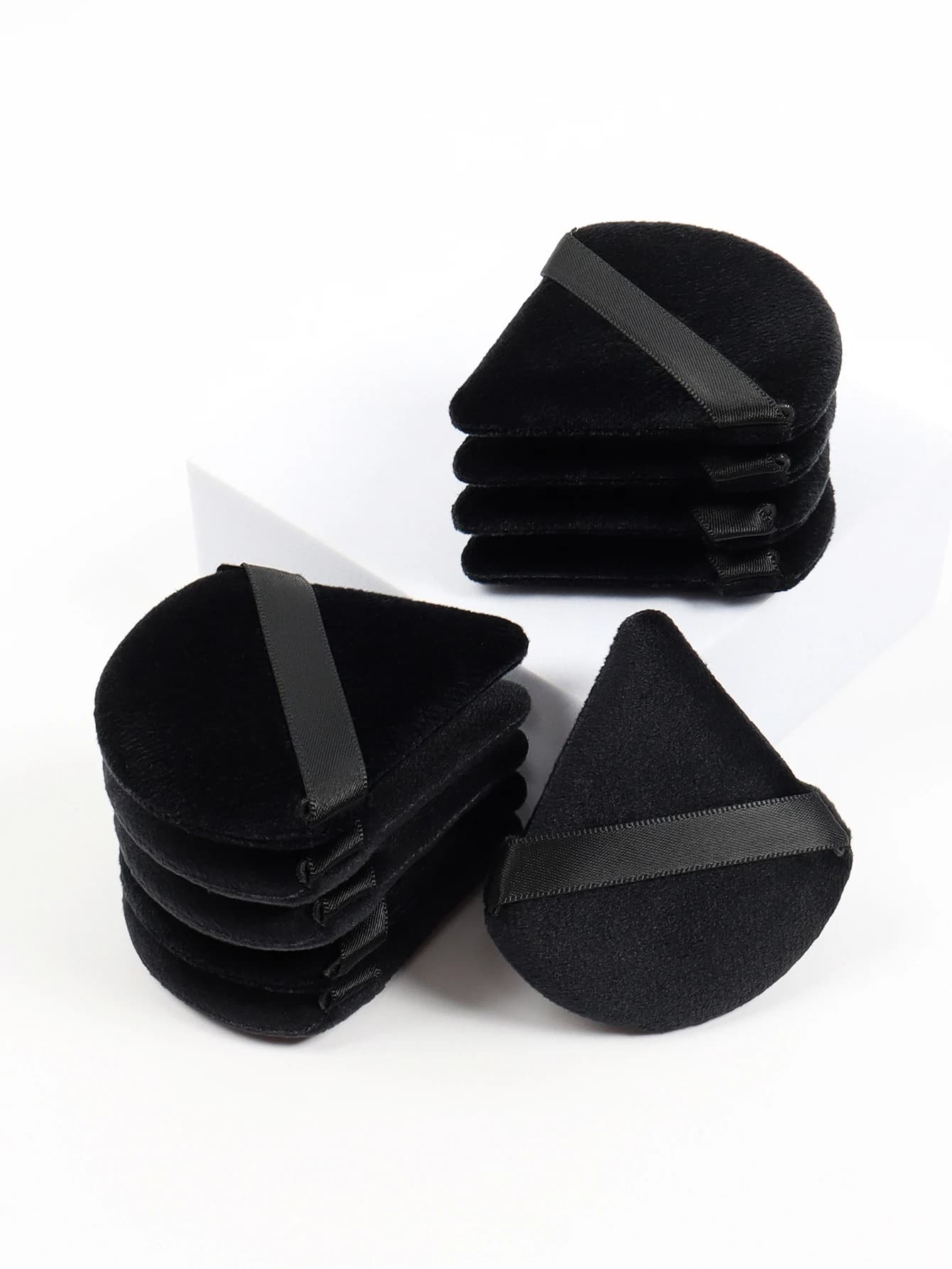 Triangle noir bouffée de poudre éponge de maquillage pour le visage doux velours cosmétiques bouffée mélangeur beauté fond de teint maquillage éponge accès au maquillage