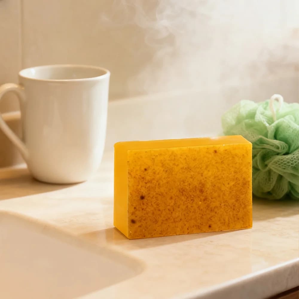 Savon à l'huile essentielle pour éliminer et blanchir l'acné au curcuma, avec protéines de collagène et acide citrique, savon à récurer fait à la main au citron