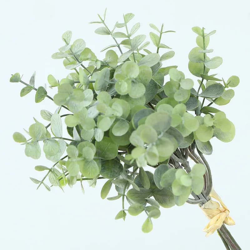 Bouquet de plantes artificielles en feuilles d'eucalyptus