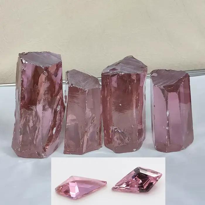 Matières premières synthétiques de Zircon cubique de couleur rose, pierre CZ brute non coupée pour la fabrication de pierres précieuses