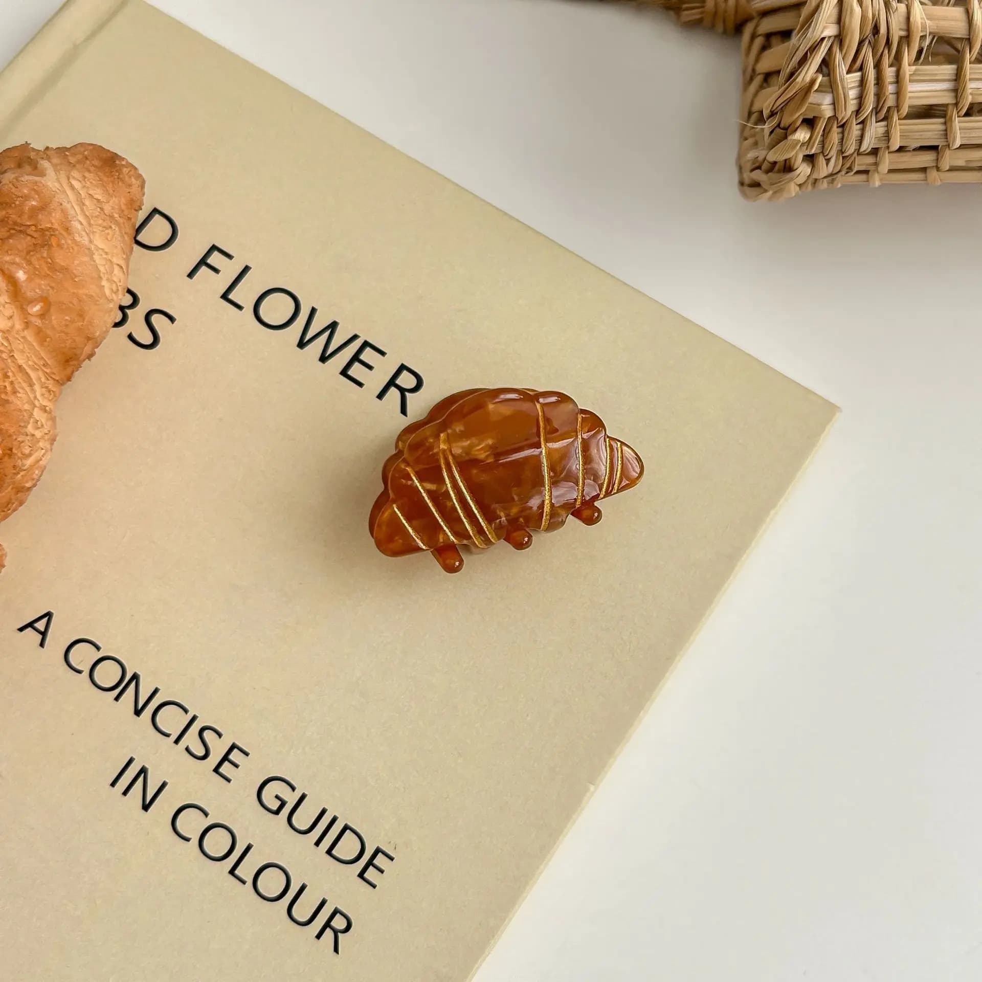 Pince à cheveux rétro pour femme, collection d'aliments mignons, biscuit, croissant, requin, crème g