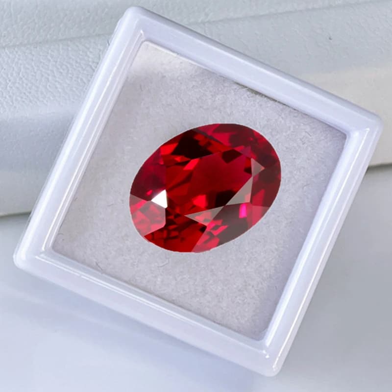 Pierre précieuse en rubis de qualité AAAA+ ovale facettée 13×18mm 16,0ct VVS pour la fabrication de