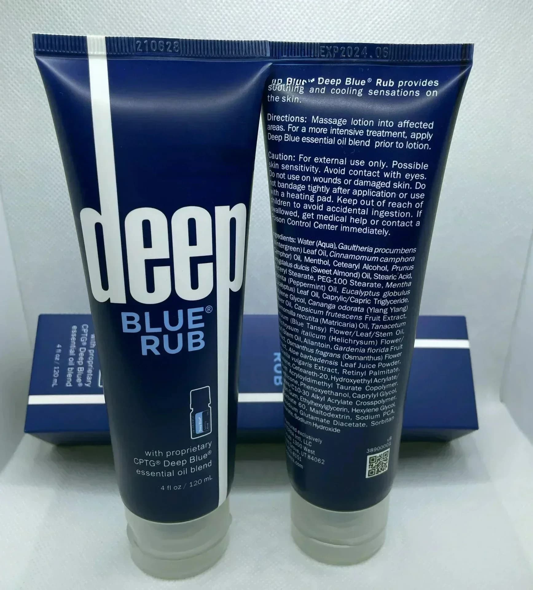 Baume apaisant pour la peau utilisant un mélange exclusif d'huiles essentielles pour hydrater en pro