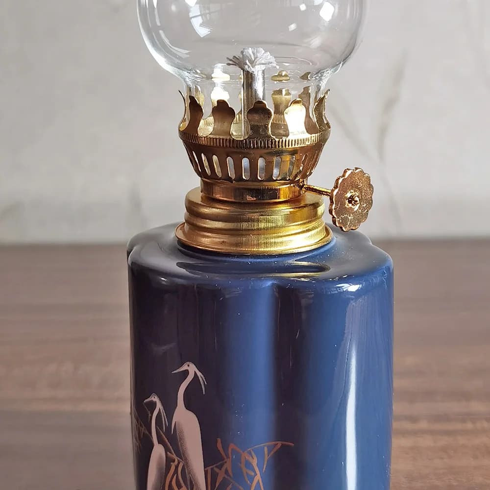 Lampe à huile vintage en céramique, lanterne à kérosène de 7.17 pouces avec flamme réglable pour la méditation, le camping et la décoration intérieure