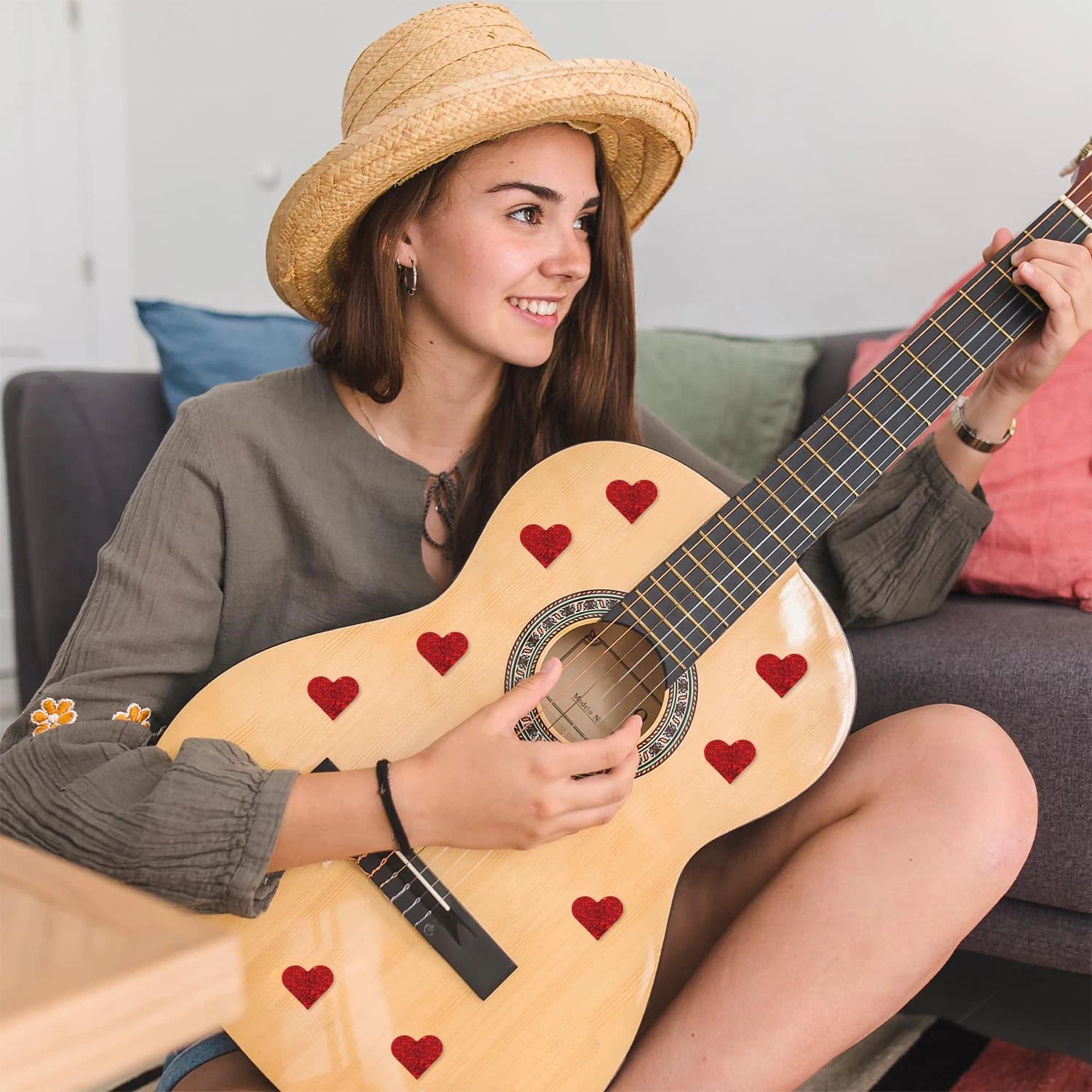 Rouleau d'autocollants en forme de cœur d'amour rouge, 500 pièces, étiquettes en papier amusantes pour récompenses, cadeaux de remerciement et décorations