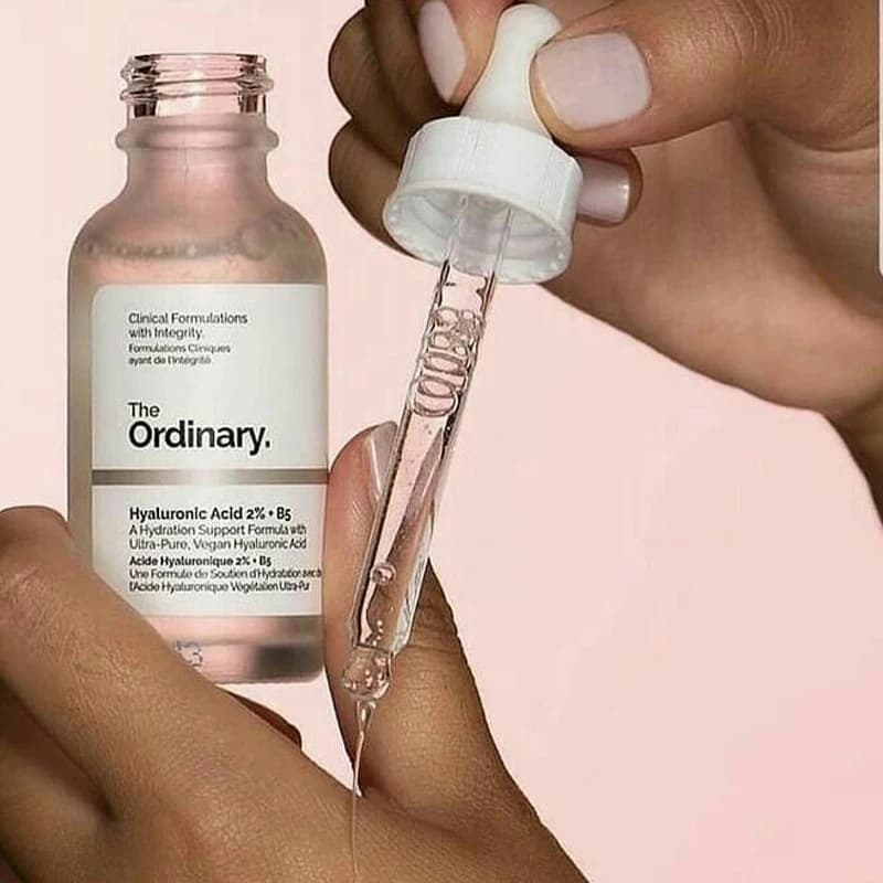 The Ordinary Hyaluronic Acid 2% + B5 A Formule hydratante avec sérum à l'acide hyaluronique ultra-pur et végétalien pour la peau 30ML
