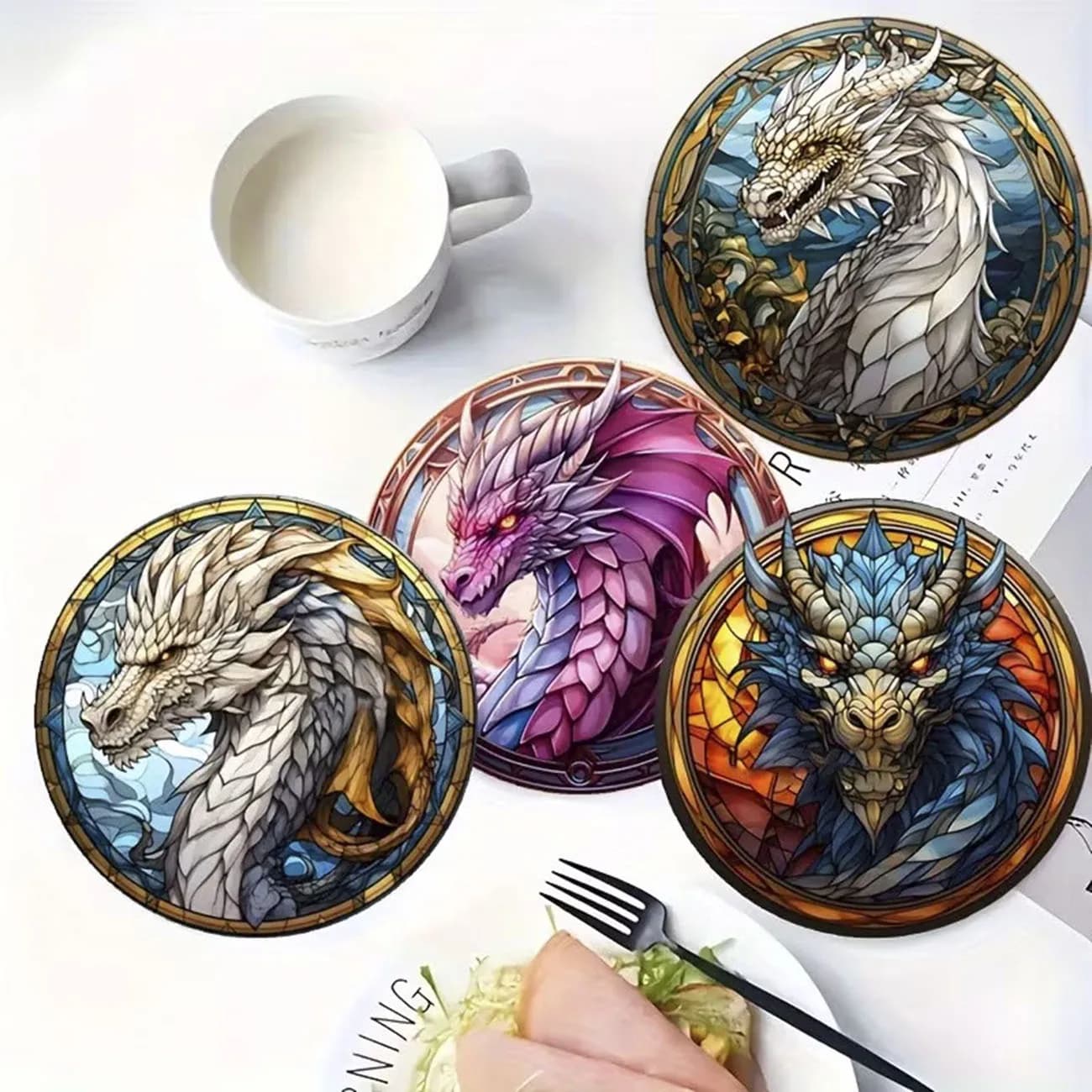 Ensemble de 8 dessous-de-verre en bois sur le thème du dragon, dessous-de-verre en bois composite rond et durable pour la protection du bureau