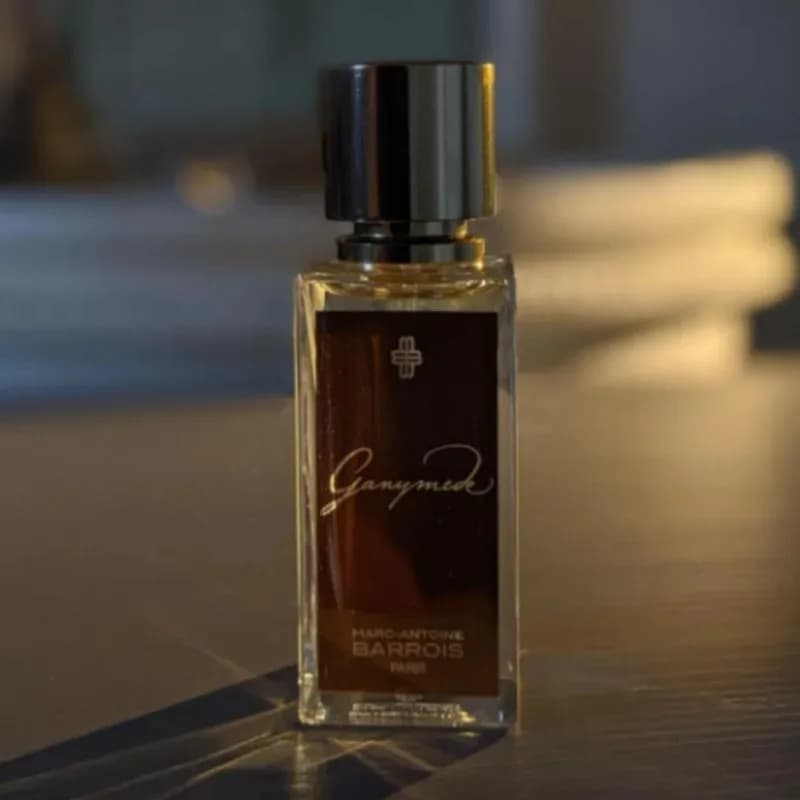 Parfum woody épicé unisexe