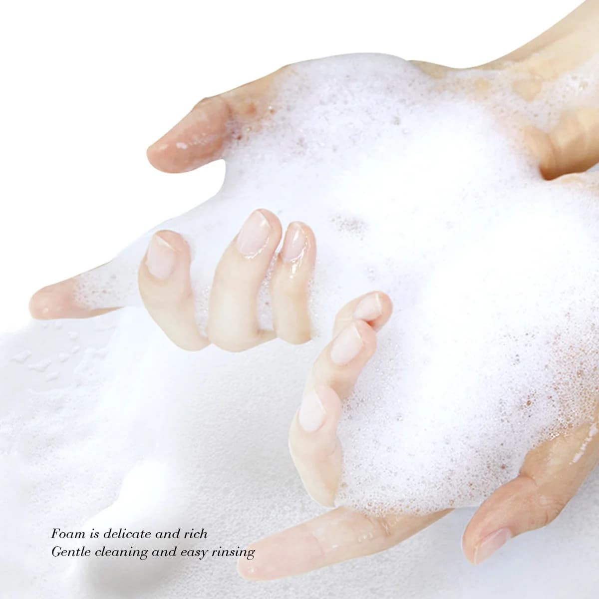 Mousse nettoyante pour le visage à l'huile essentielle de romarin