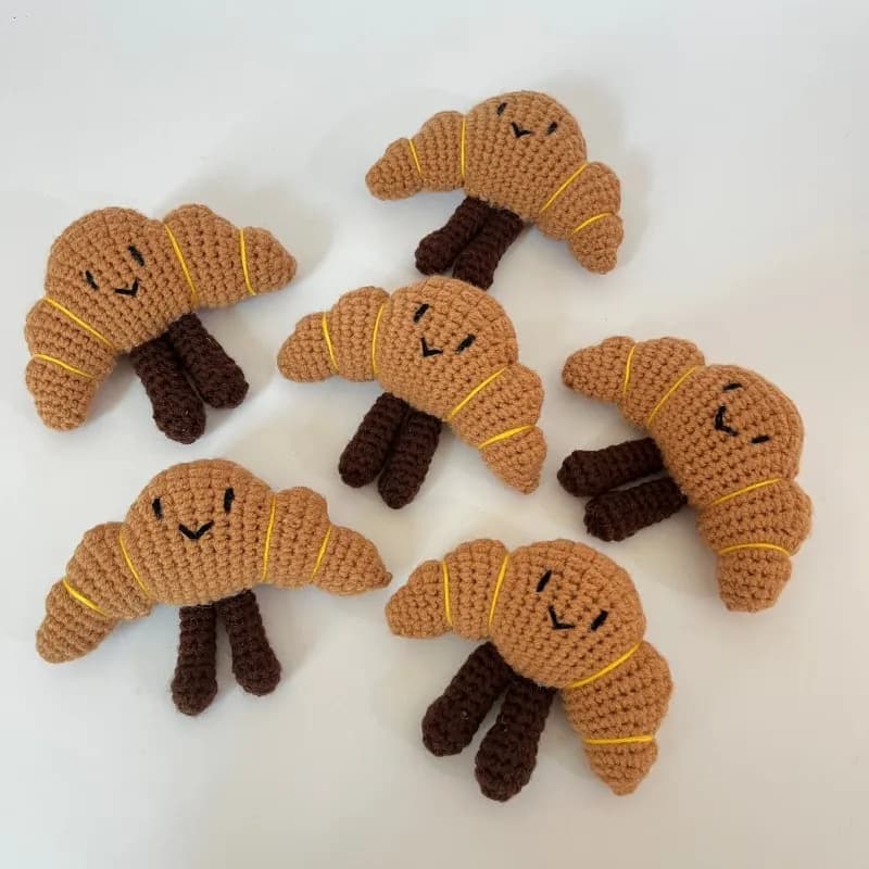 Poupée Croissant au Crochet faite à la main
