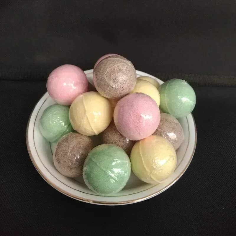 Boule de poudre de sel de bain de pieds aux herbes