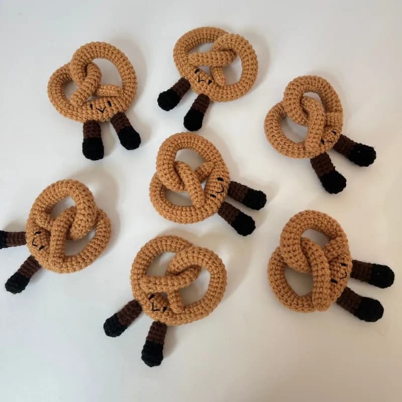 Poupée Croissant au Crochet faite à la main