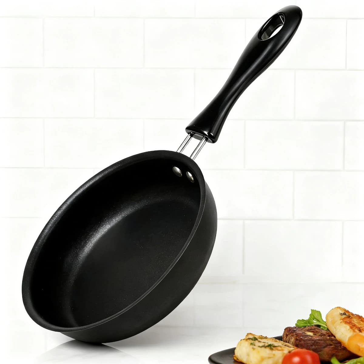Mini poêle à frire portable avec poignée, idéale pour les œufs, les omelettes, les crêpes, les steaks, durable pour la maison, le camping et la cuisine