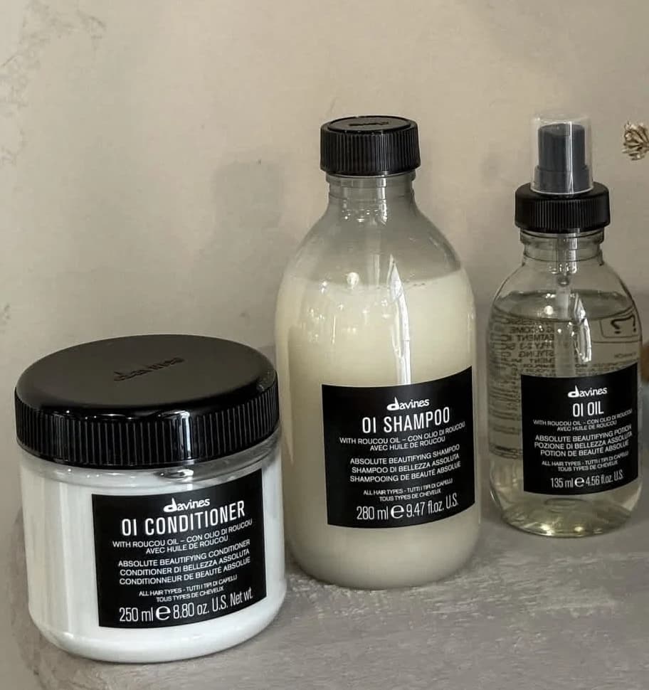 Davines OI Hair Shampoo Conditioner Series Set – Soin Capillaire Essentiel : Huile de Roucou OI Nourrissante, Réparatrice, pour des Cheveux Doux et Sains, et Lait Capillaire pour le Cuir Chevelu