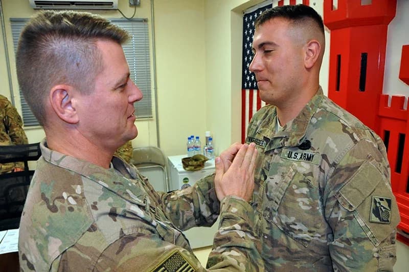 Épingle à chapeau des FORCES éventuelles ÉCIALES de l'armée américaine