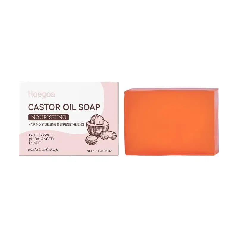 Shampooing solide à l'huile de ricin Hoegoa : Nettoie en douceur le cuir chevelu, laissant les cheveux naturellement volumineux, doux et brillants.
