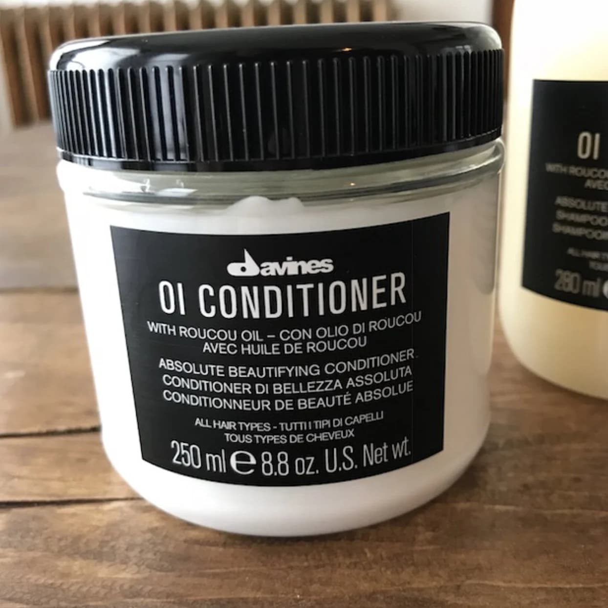 Après-shampoing Davines OI 250 ml, nourrissant en profondeur, huile de roucou, après-shampoing absolument embellissant pour tous les types de cheveux, soin capillaire original