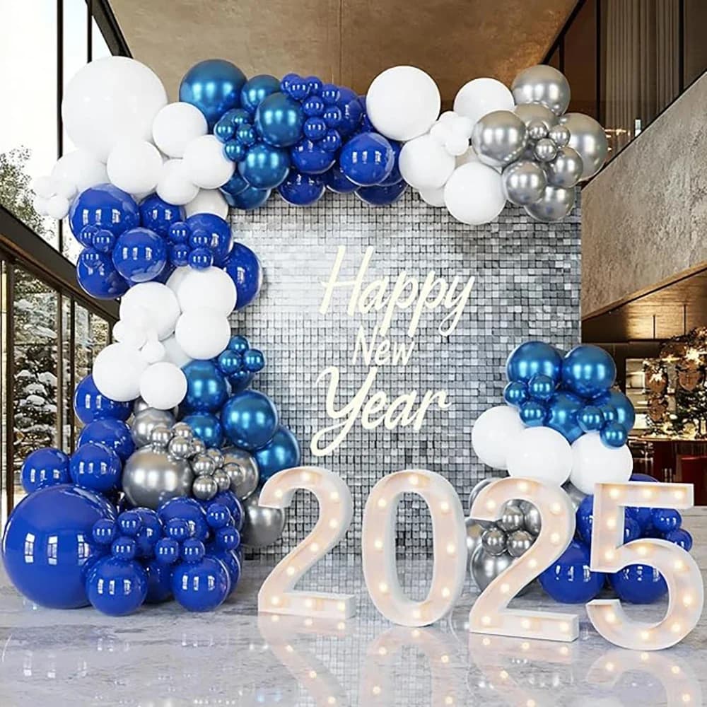 Guirlande de ballons bleus pour le Nouvel An 2025